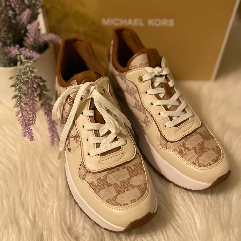 Michael Kors Sneakers
